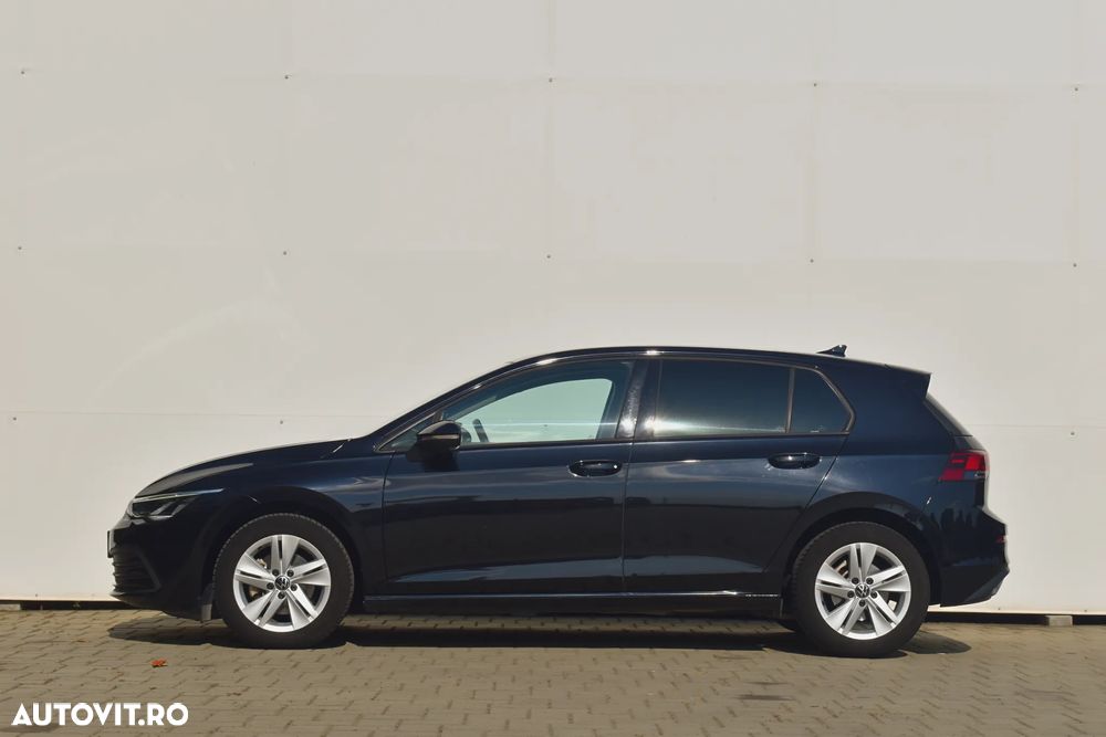 Volkswagen Golf 1.0 eTSI DSG MHEV Life - 12