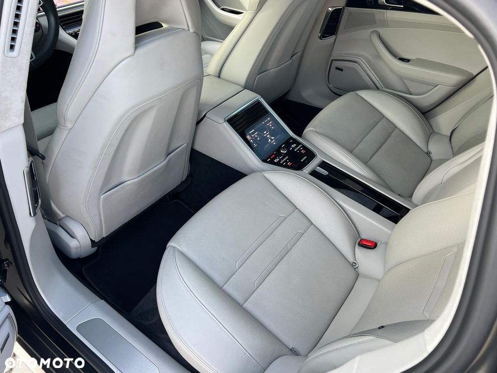 Porsche Panamera 4 E-Hybrid Executive - 13
