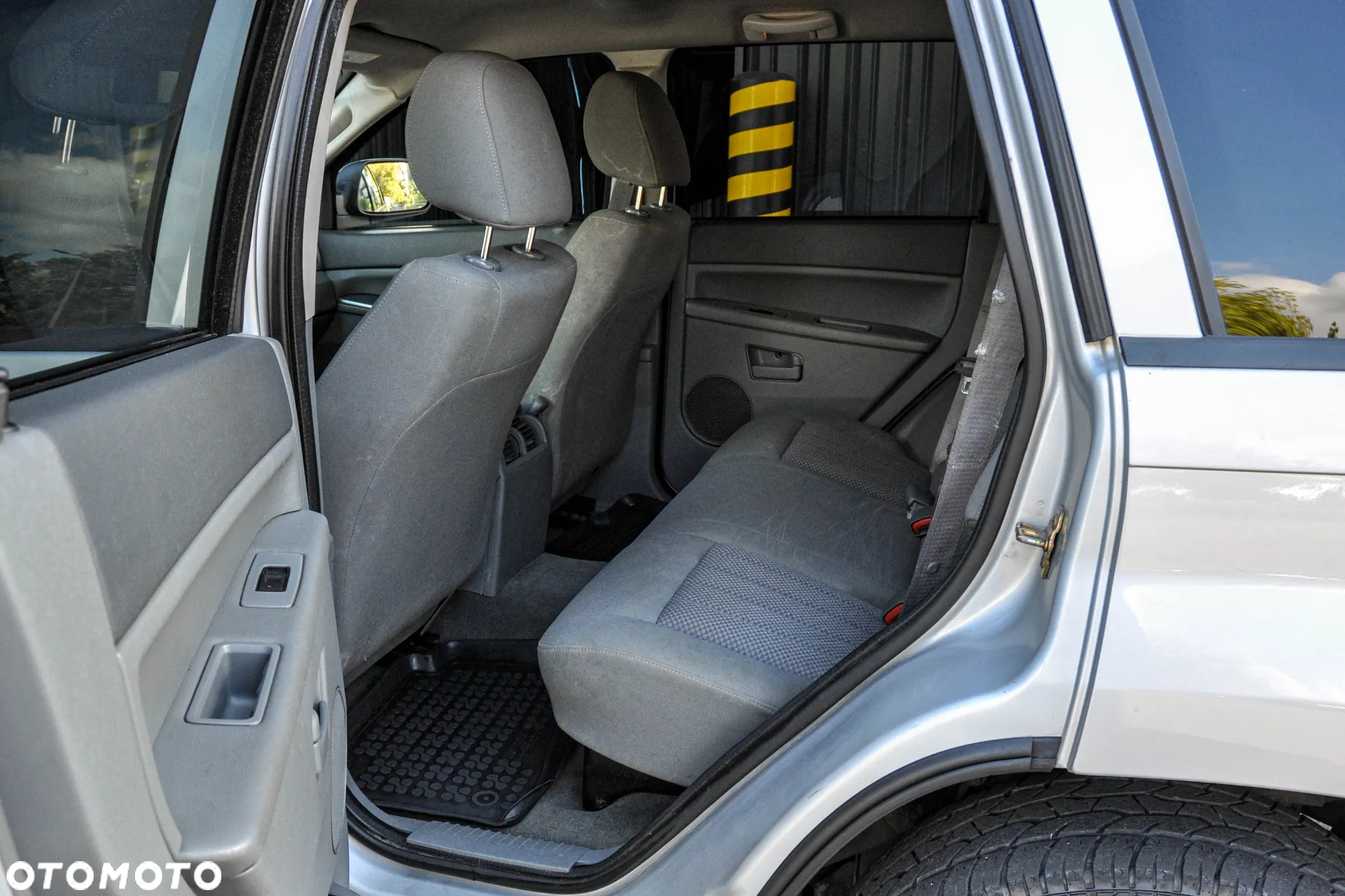 Jeep Grand Cherokee 3.7 4x2 Laredo - 8