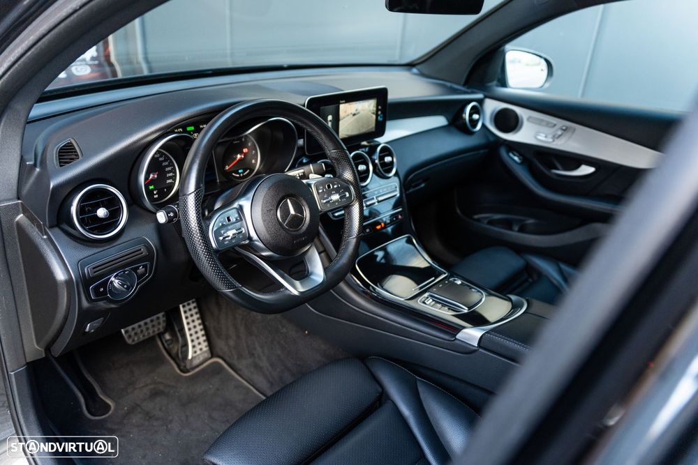 Mercedes-Benz GLC 300 e Coupe 4Matic 9G-TRONIC AMG Line - 9