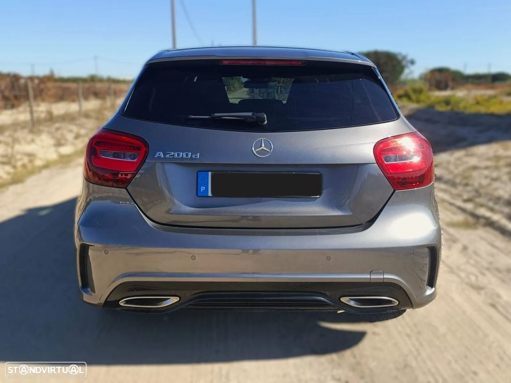 Mercedes-Benz A 200 - 4