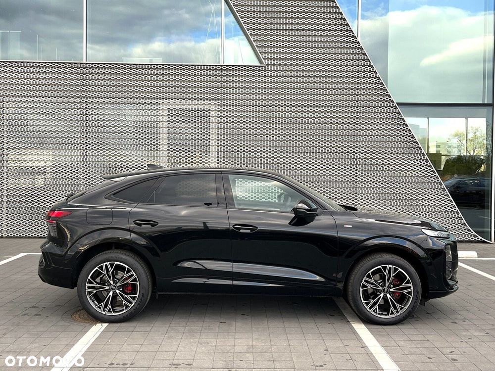 Audi Q3 Sportback - 9