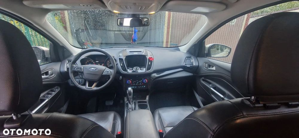 Ford Escape 2.0 EcoBoost AWD Titanium - 9