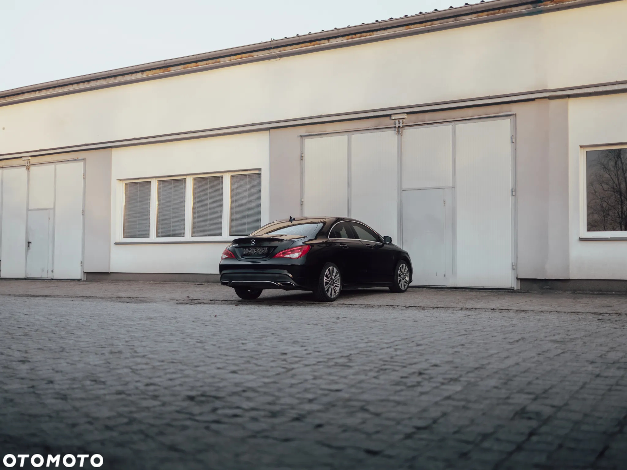 Mercedes-Benz CLA 250 4Matic 7G-DCT - 5
