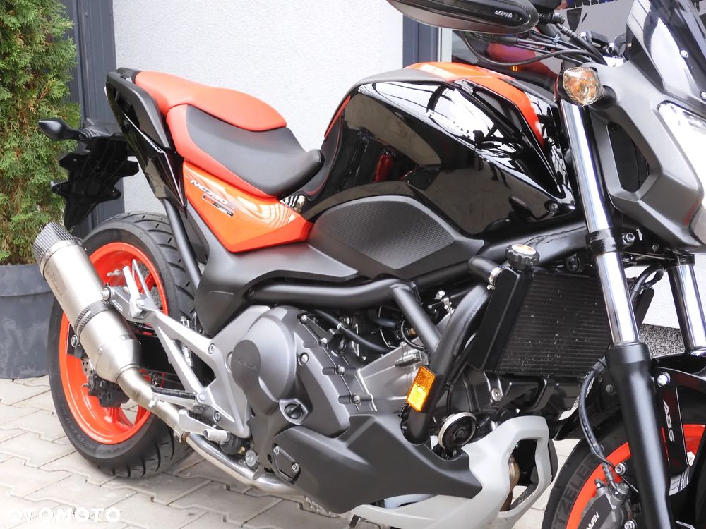 Honda NC - 18