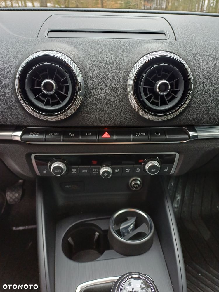 Audi A3 Sportback 35 TFSI - 10