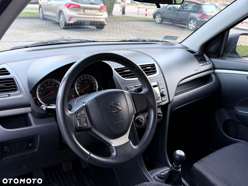 Suzuki Swift 1.2 Premium - 22