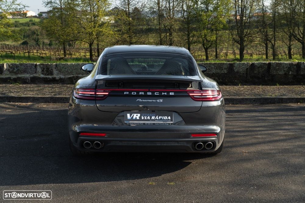 Porsche Panamera 4 S - 5