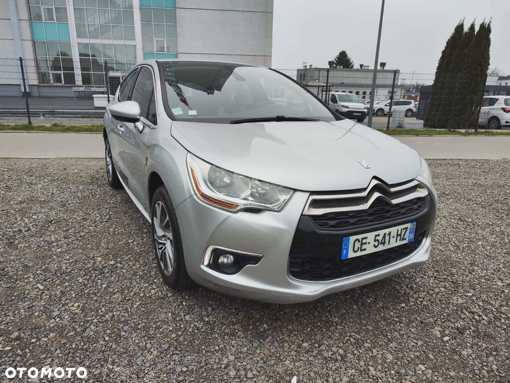 Citroën DS4 BlueHDi 120 Urban Show - 8