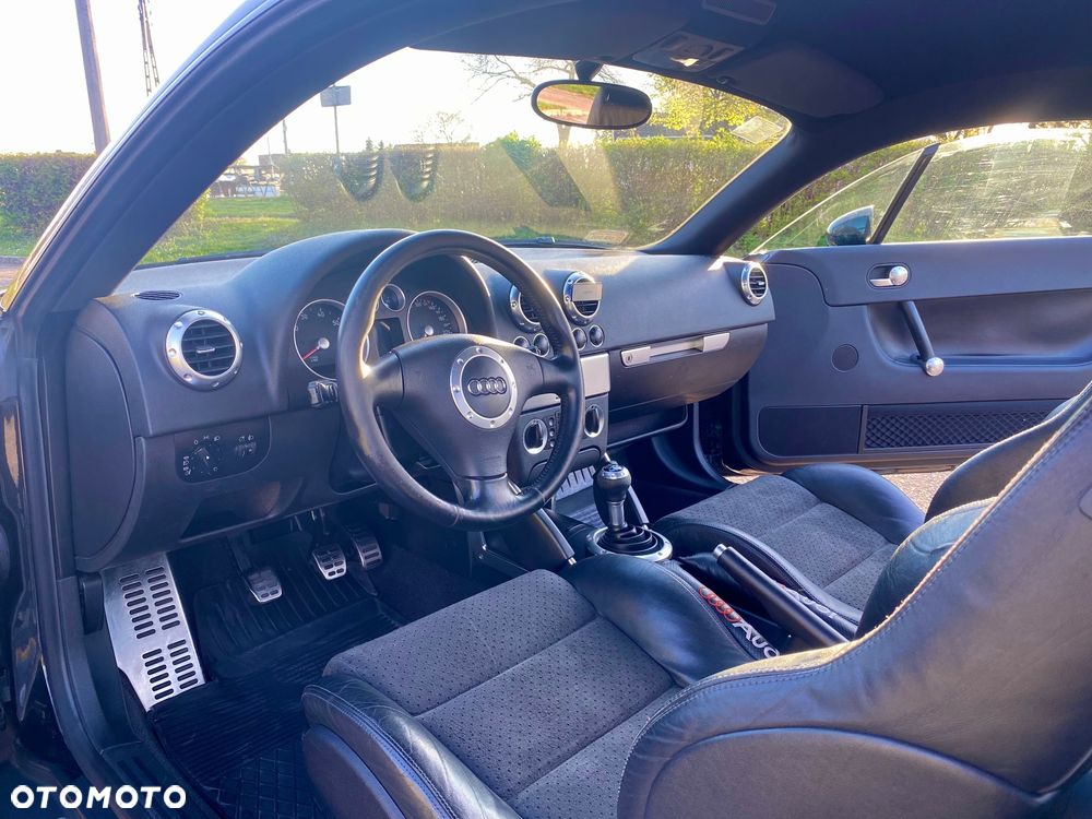 Audi TT Coupé - 14