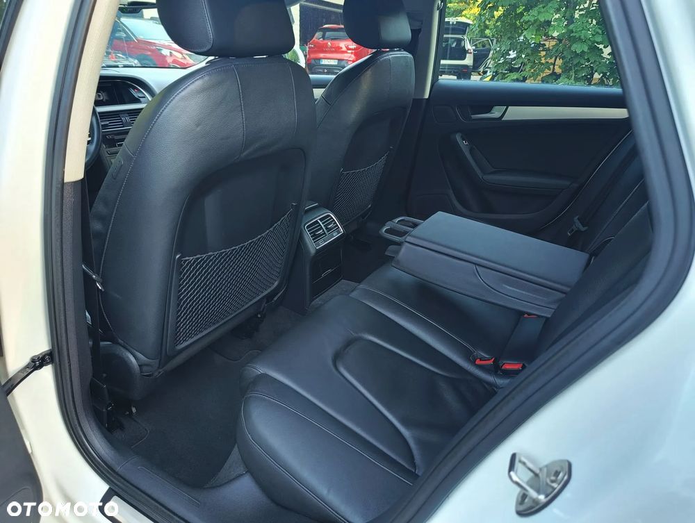 Audi A4 Limousine 2.0 TDI DPF Ambition - 33