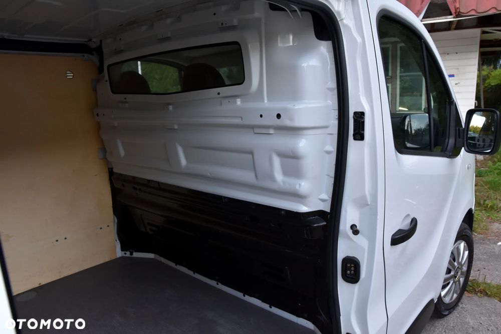 Renault TRAFIC - 29