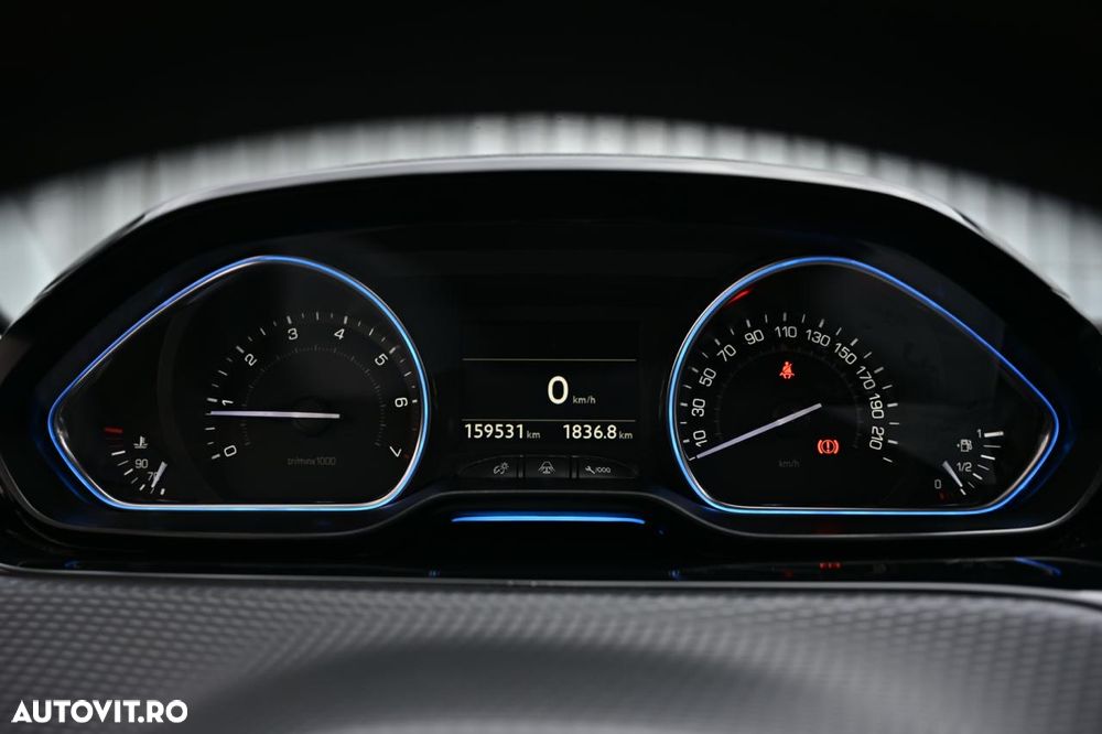 Peugeot 2008 82 VTI Allure - 10