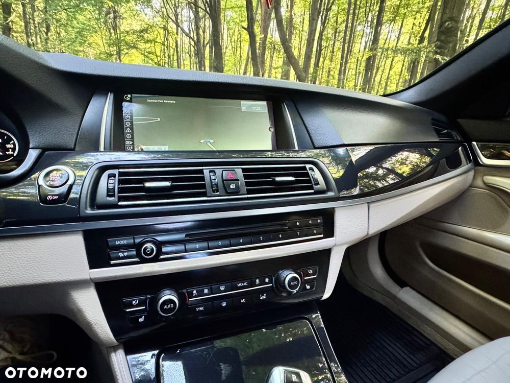 BMW Seria 5 520d Modern Line - 26