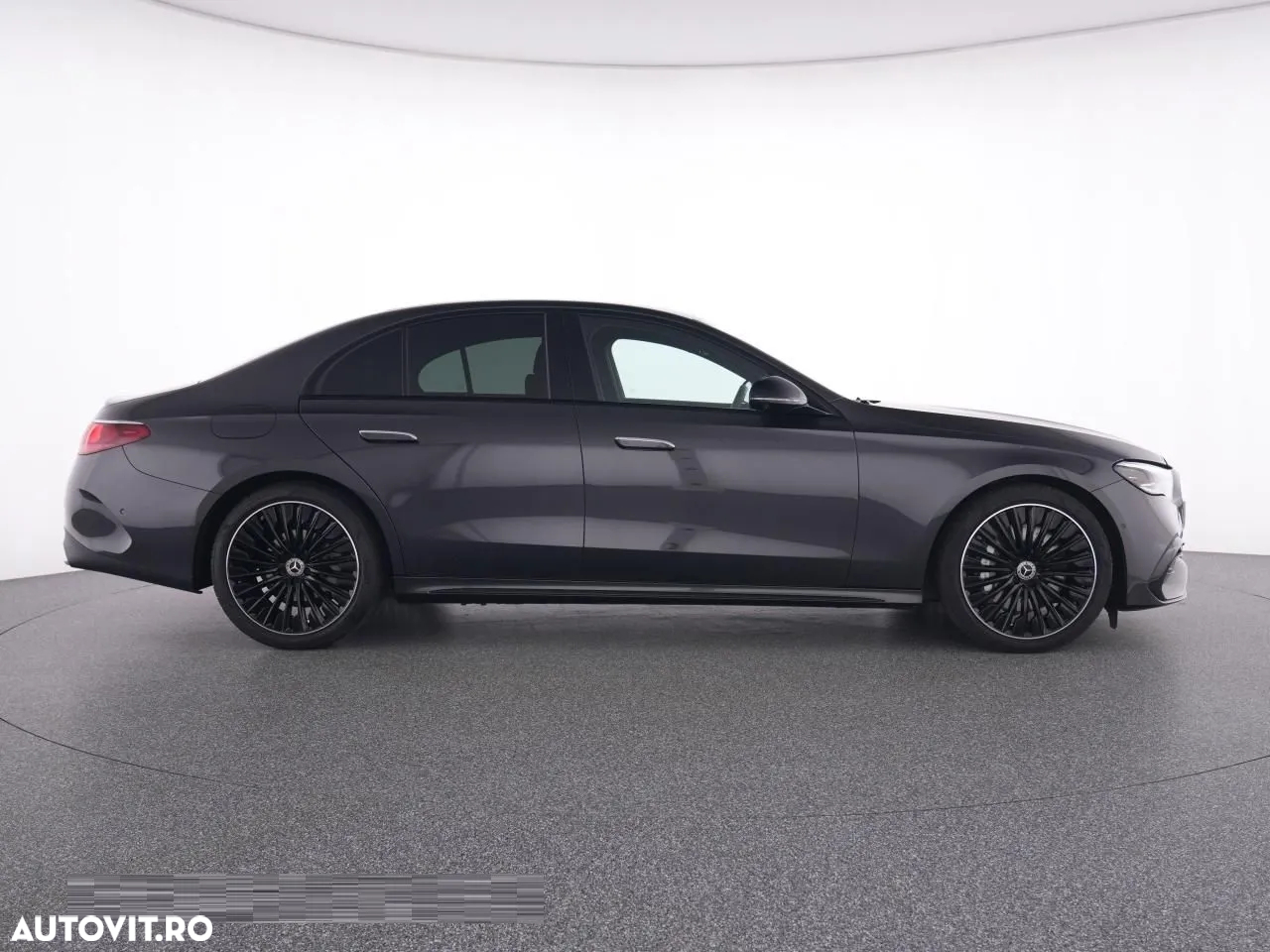 Mercedes-Benz E 220 d 4Matic 9G-TRONIC Edition AMG Line - 5