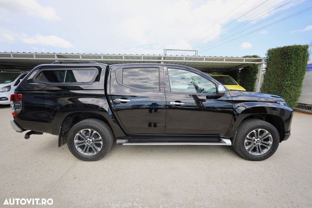 Mitsubishi L200 Double Cab 2.2 DI-D A/T Intense - 9