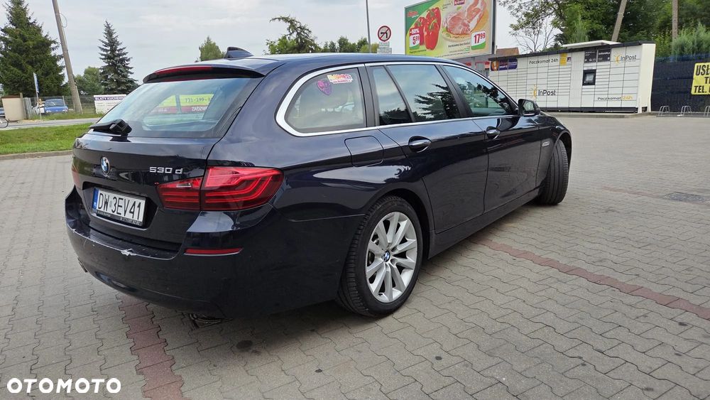 BMW Seria 5 530d xDrive Luxury Line - 6