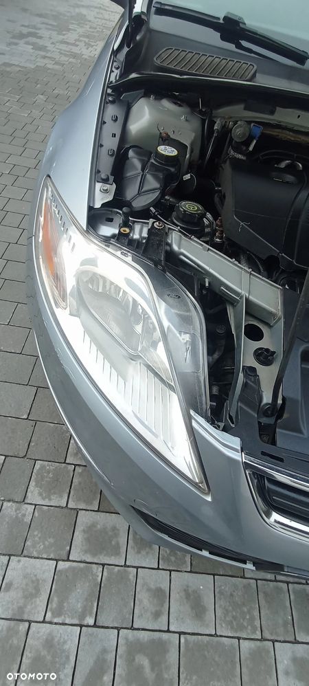 Ford Mondeo 2.0 Trend - 11