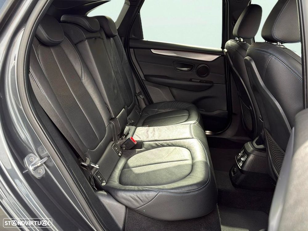 BMW 225xe Active Tourer - 15