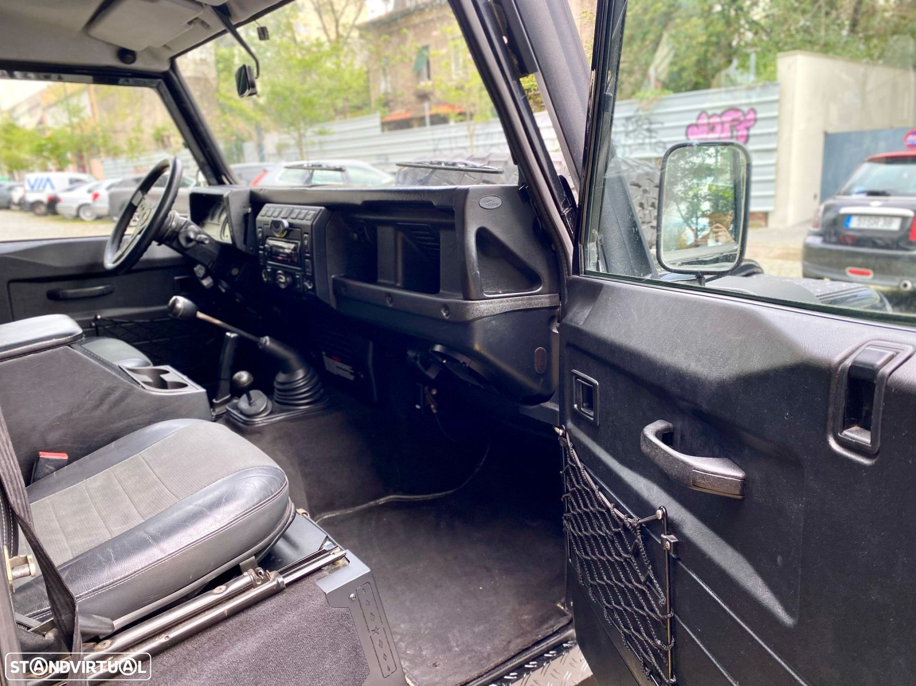 Land Rover Defender 110 2.5 TD5 Metal Top - 34