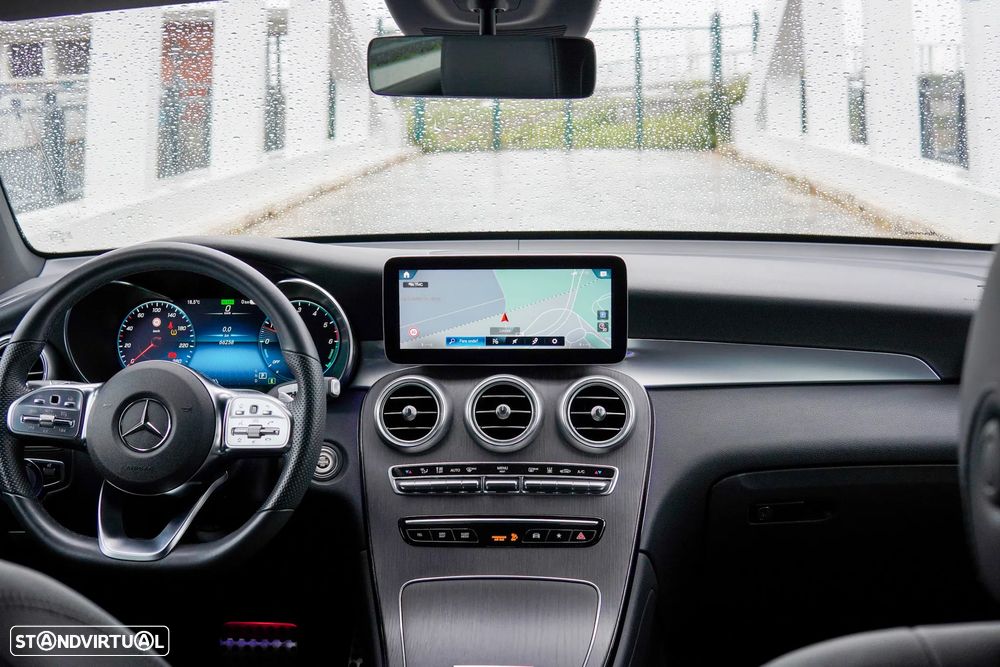 Mercedes-Benz GLC 300 e 4Matic - 25
