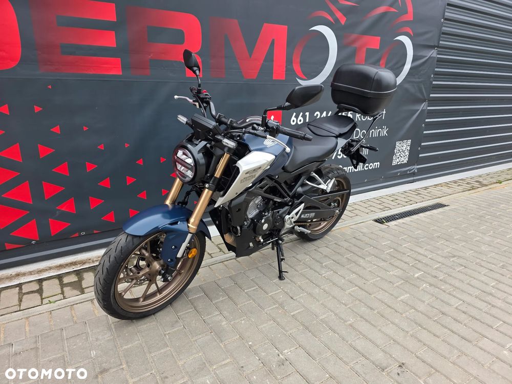 Honda CB - 1