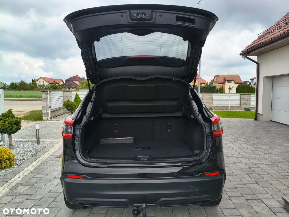Nissan Qashqai 1.3 DIG-T N-Connecta EU6d - 11