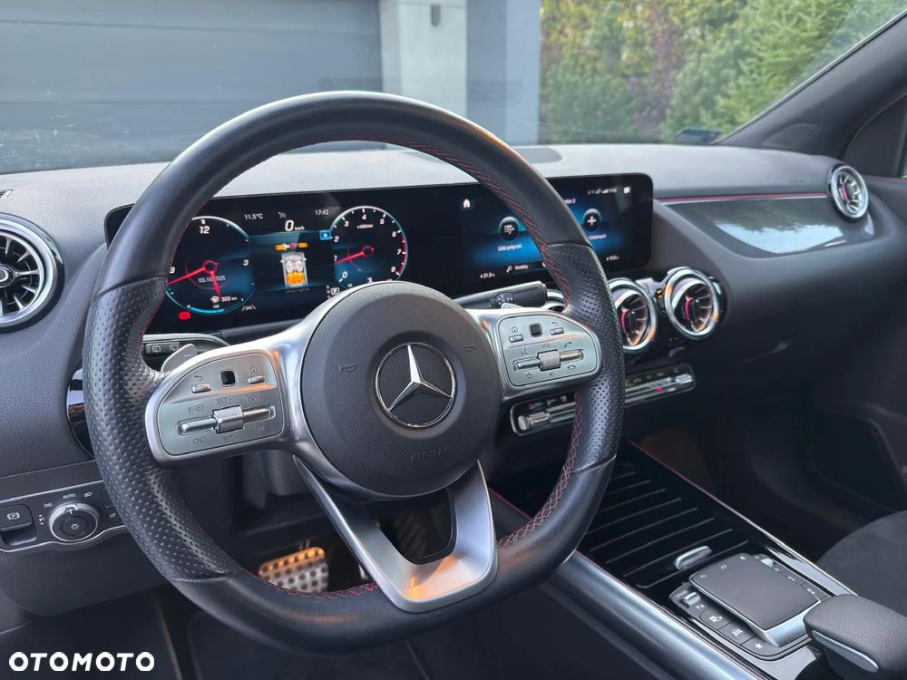 Mercedes-Benz GLA 200 AMG Line - 5