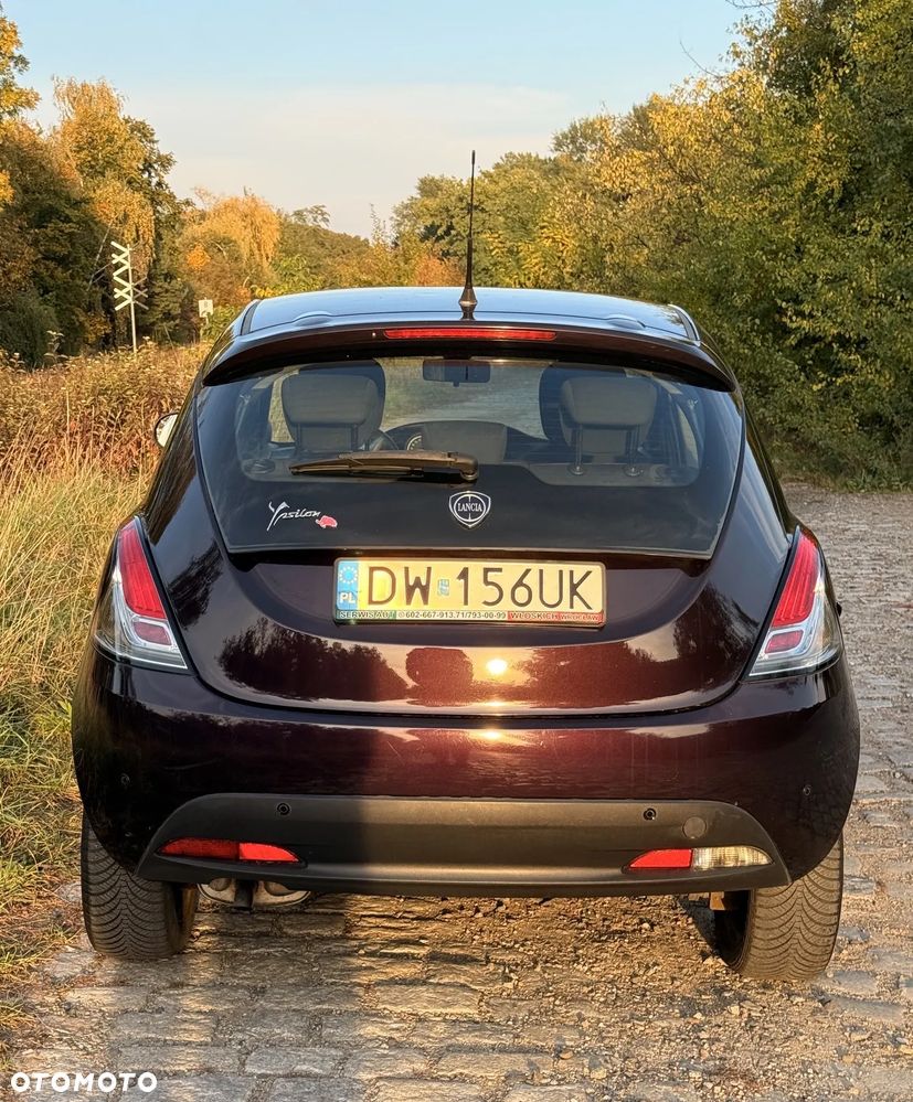 Lancia Ypsilon 1.2 8V Elefantino S&S - 7
