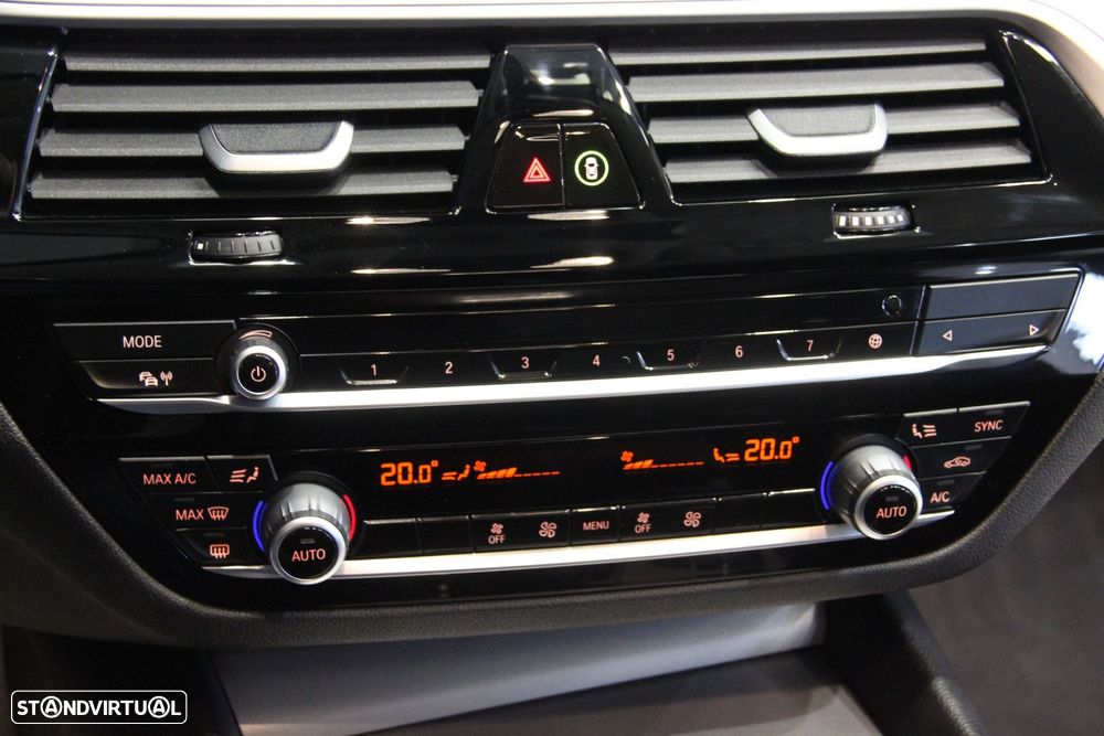 BMW 520 d Line Luxury Auto - 13