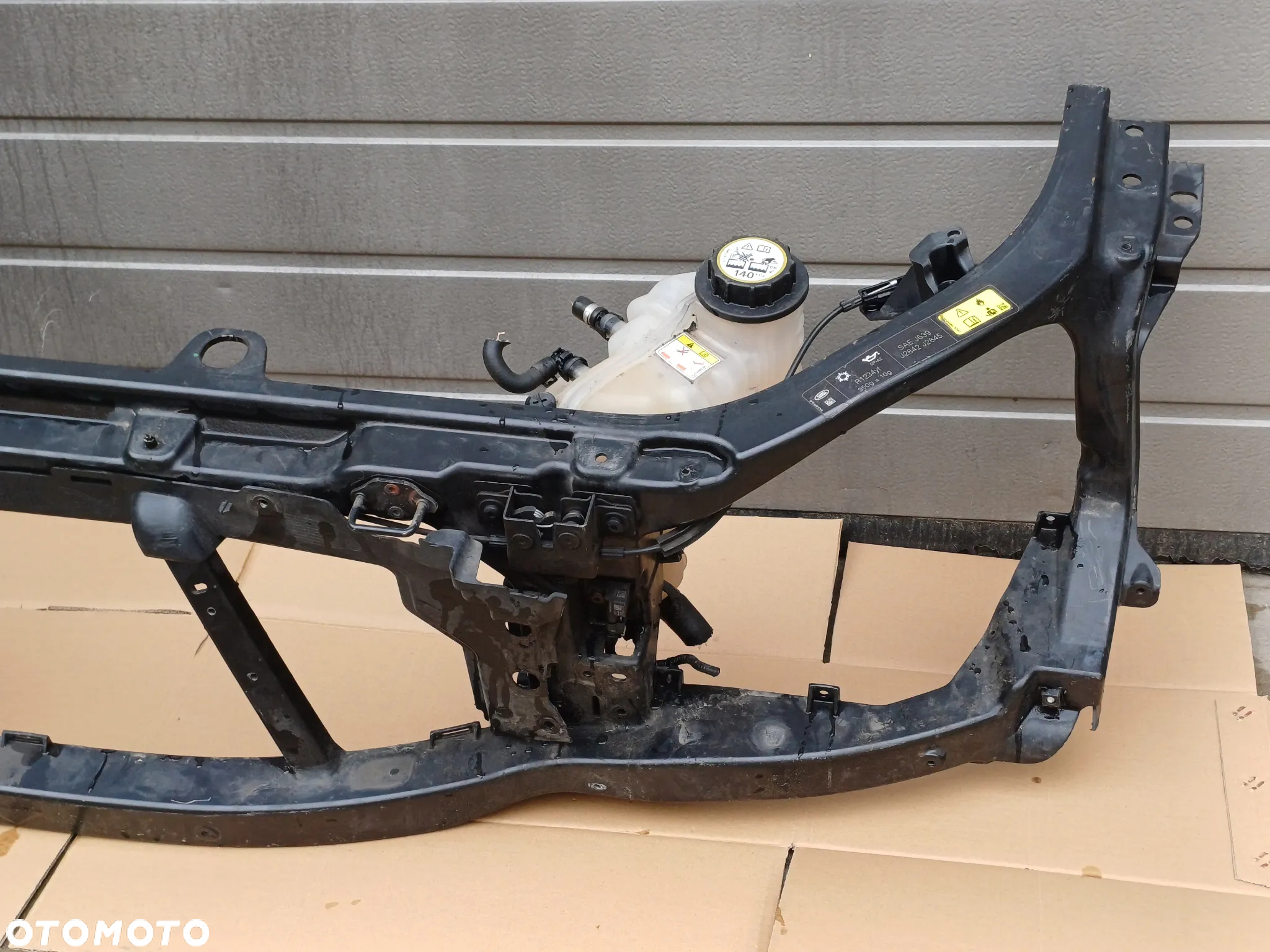 RANGE ROVER SPORT L494 Pas przedni zbiornik EPLA-297A12-JB - 2