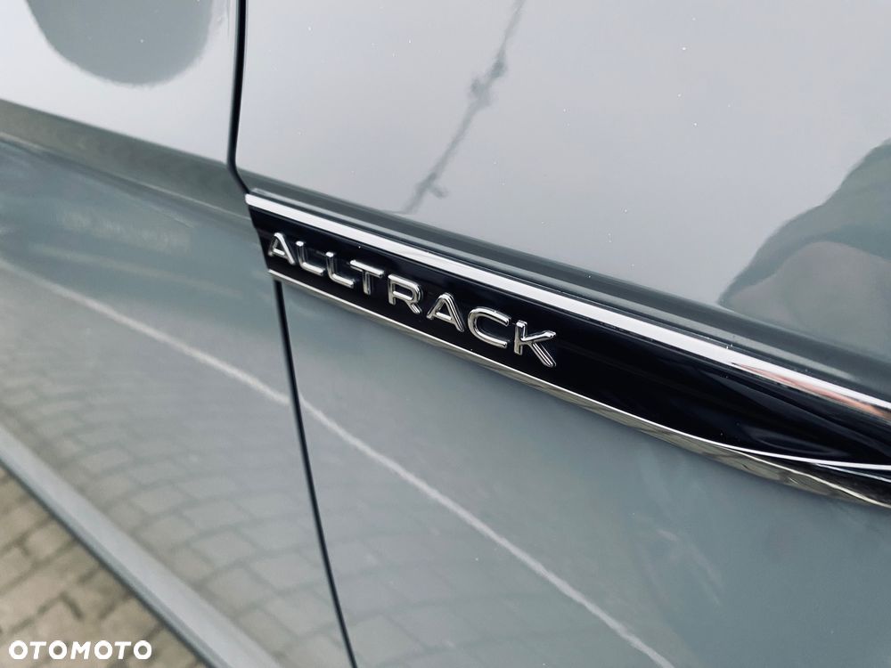 Volkswagen Passat Alltrack 2.0 TDI SCR DSG 4Motion - 23