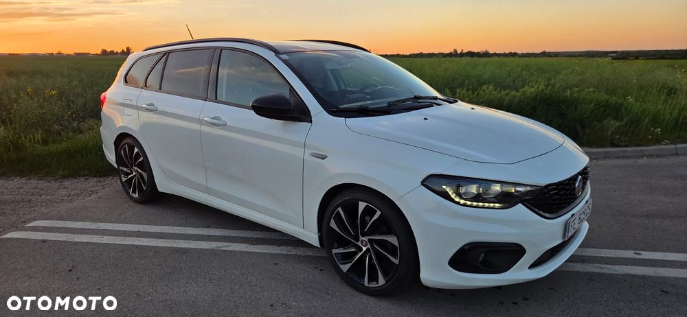 Fiat Tipo 1.4 T-Jet 16v S-Design - 2