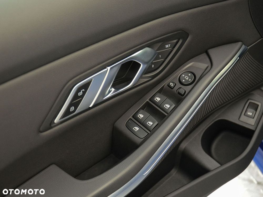 BMW Seria 3 - 21