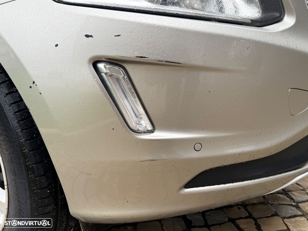 Volvo XC 60 D3 Geartronic Momentum - 11