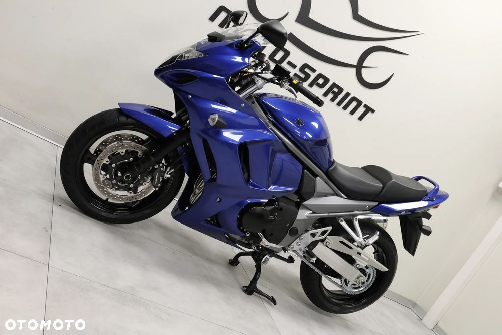 Suzuki GSX - 9