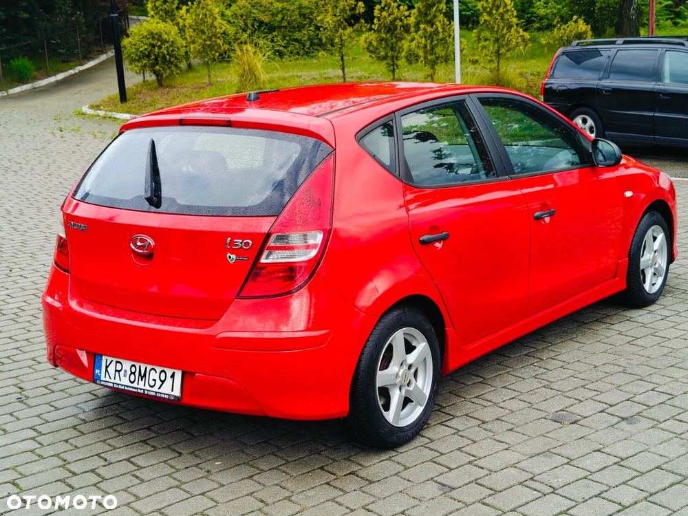 Hyundai i30 1.4 Blue Comfort - 23