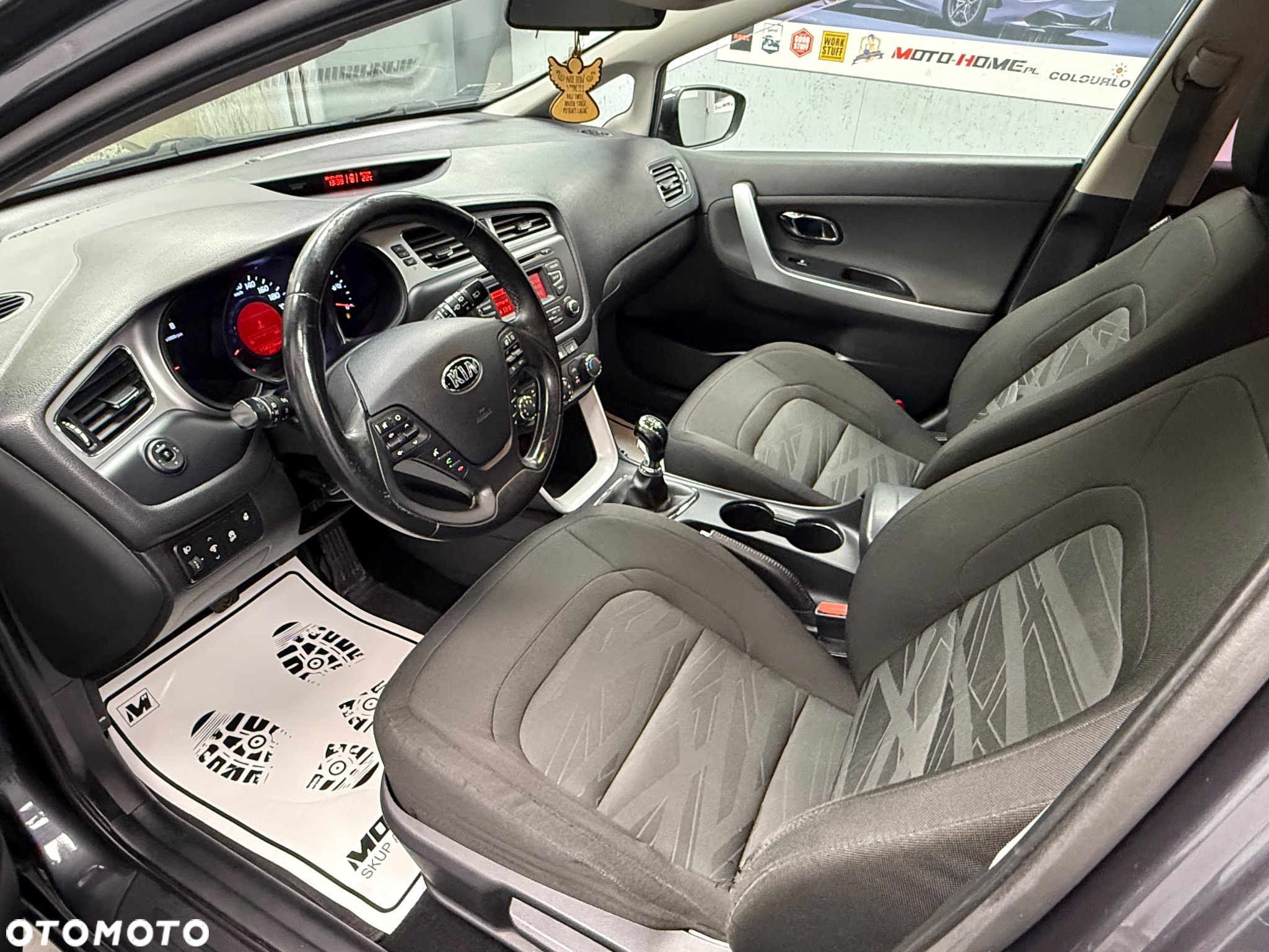 Kia Ceed - 7