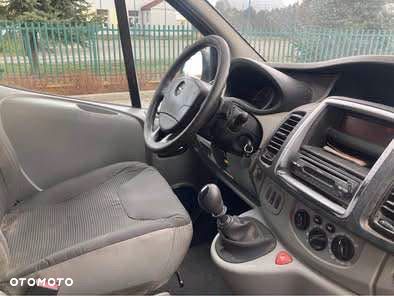 Opel Vivaro - 8