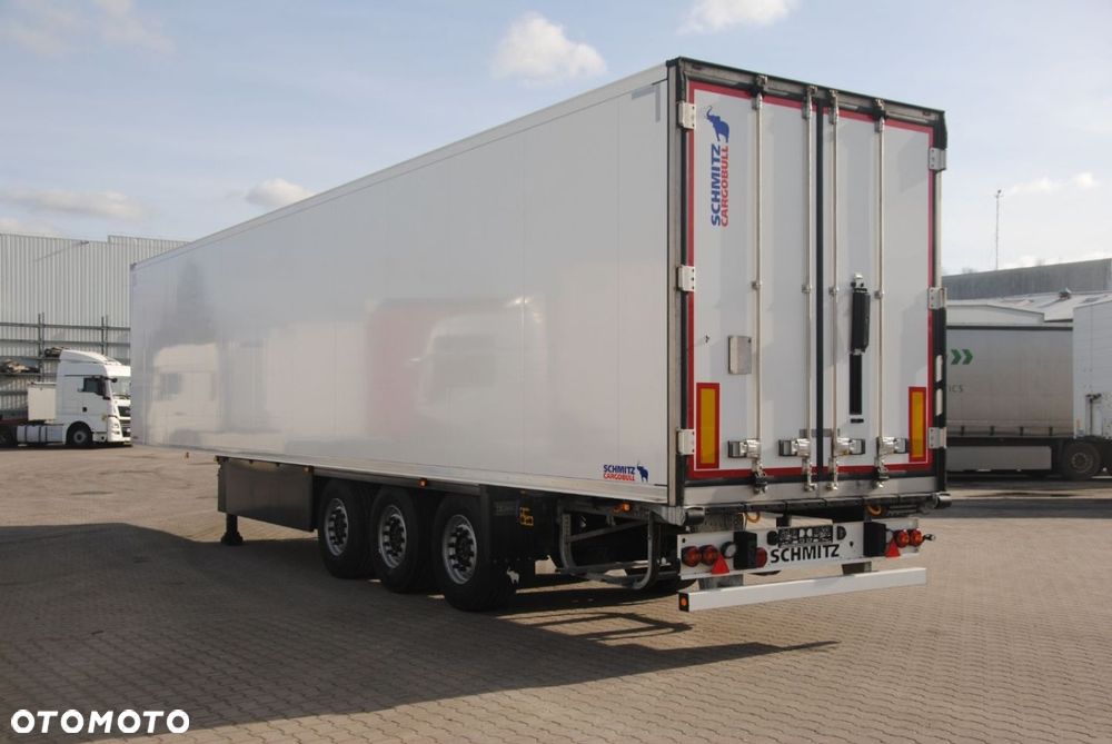 Schmitz Cargobull SKO, Doppelstock, Thermo King - 4
