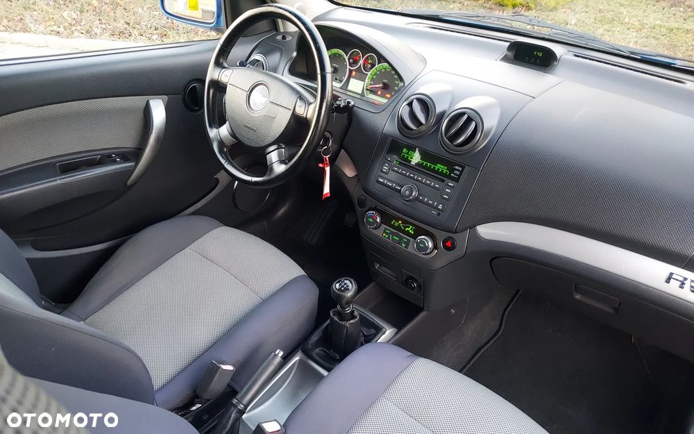 Chevrolet Aveo 1.4 16V LS - 26