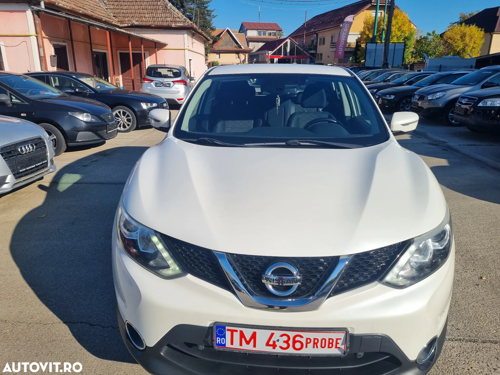 Nissan Qashqai 1.6 DCI Xtronic TEKNA - 3