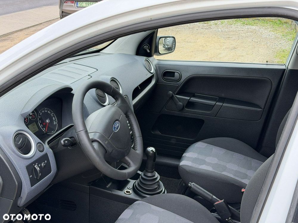 Ford Fusion - 11