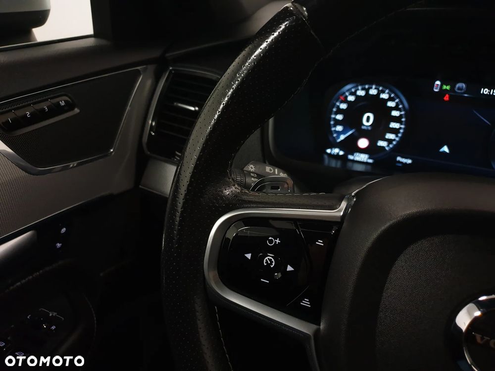 Volvo XC 90 D5 AWD R-Design - 10