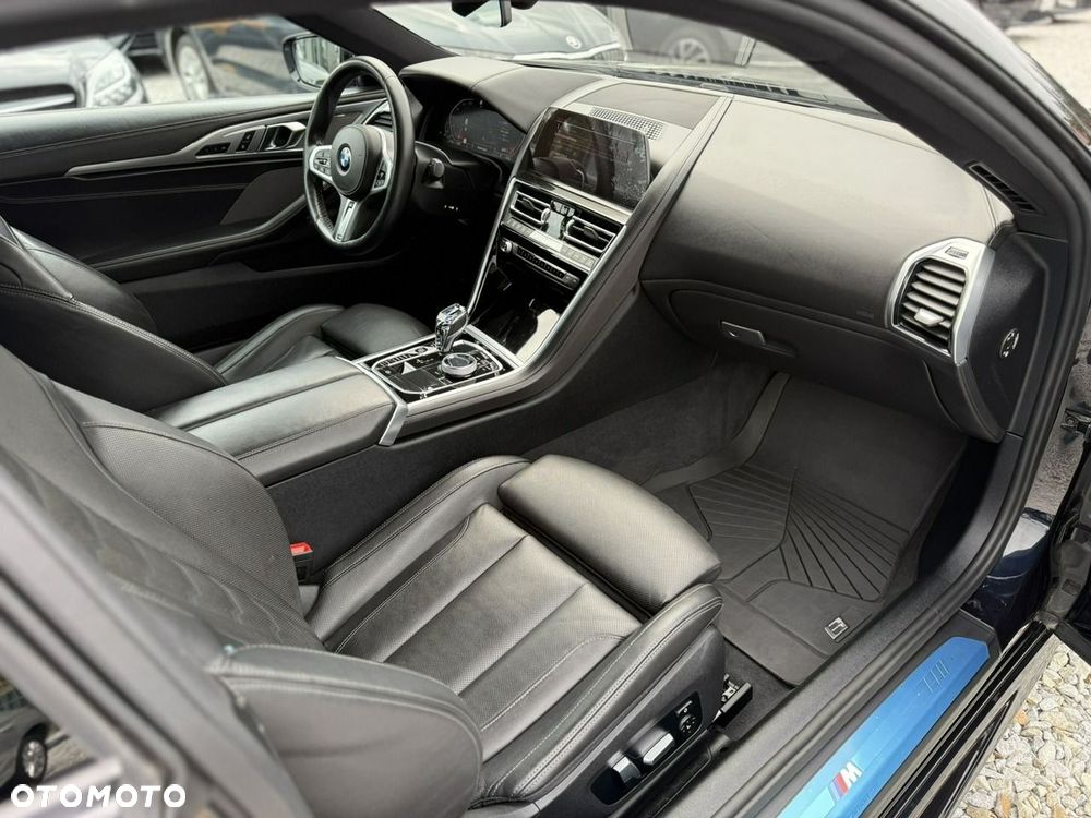 BMW Seria 8 840i xDrive - 22