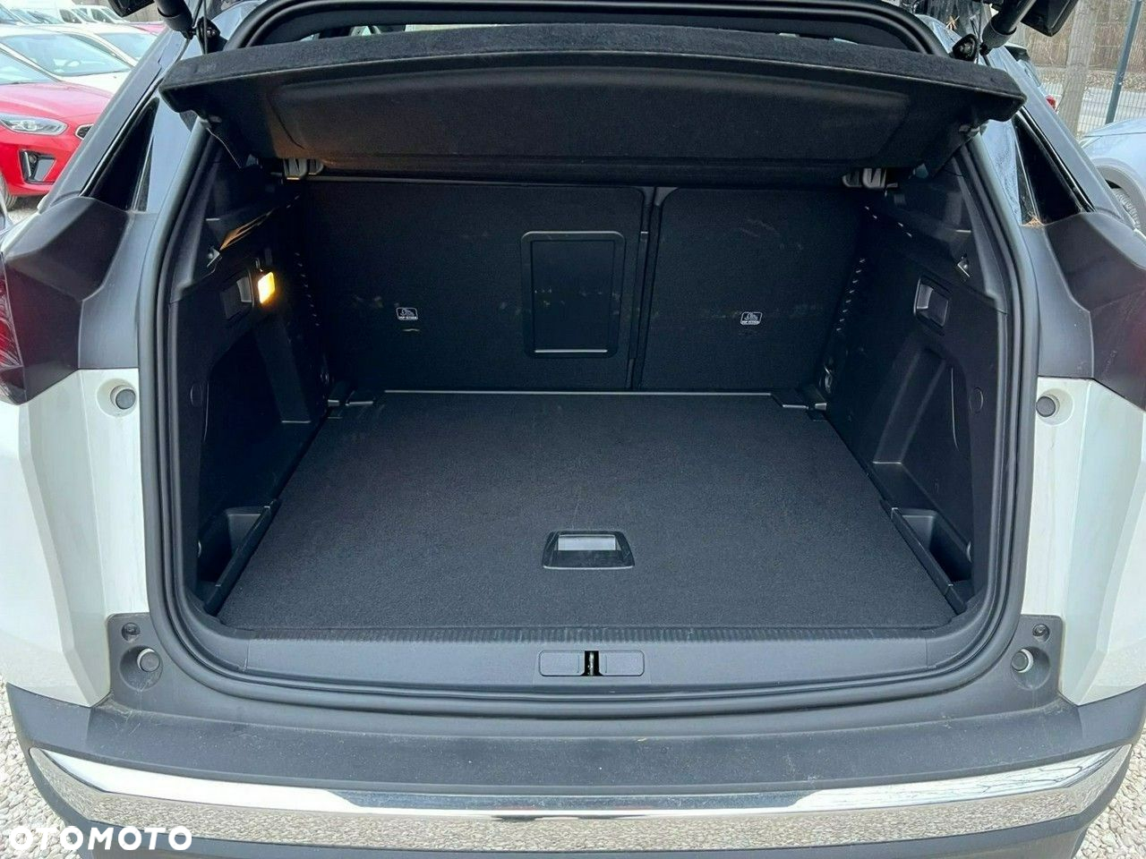 Peugeot 3008 1.2 PureTech GT S&S EAT8 - 6
