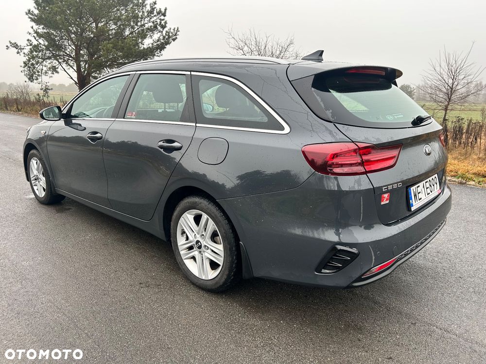 Kia Ceed 1.6 CRDi SCR L - 12