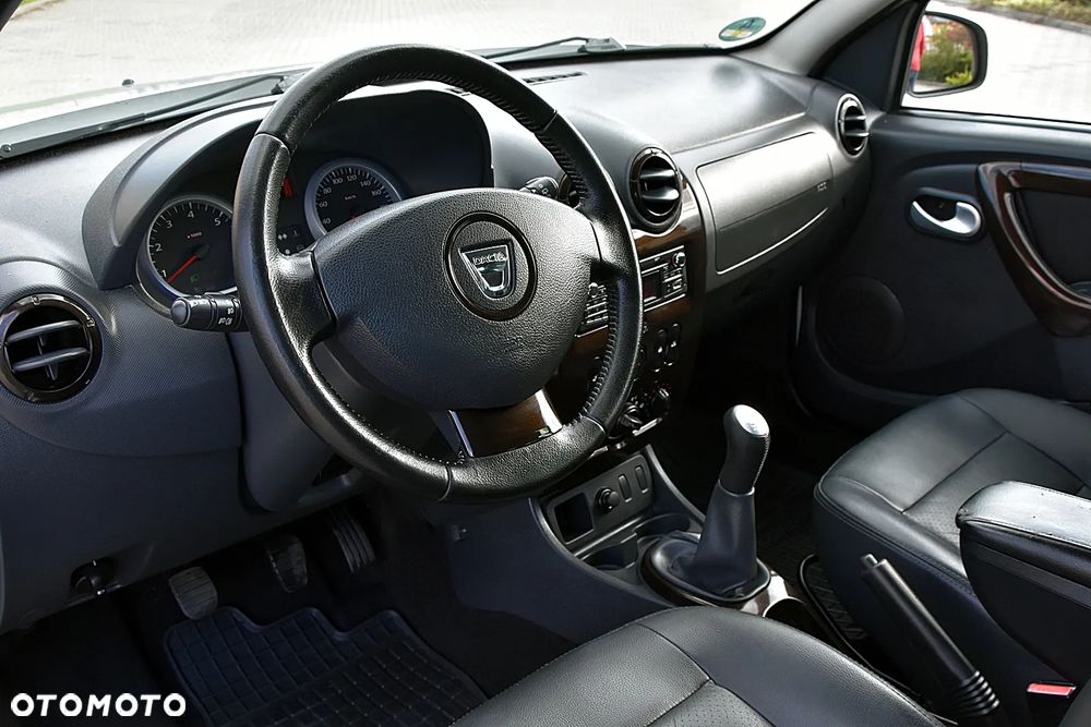 Dacia Duster 1.6 SCe Laureate S&S - 21