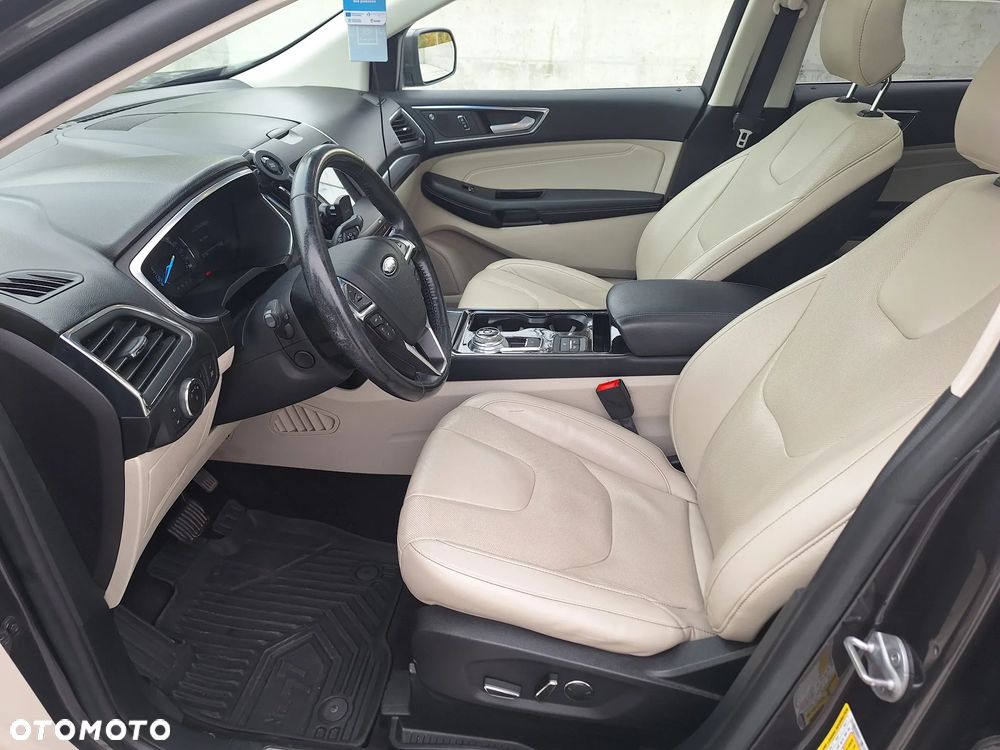 Ford Edge - 18
