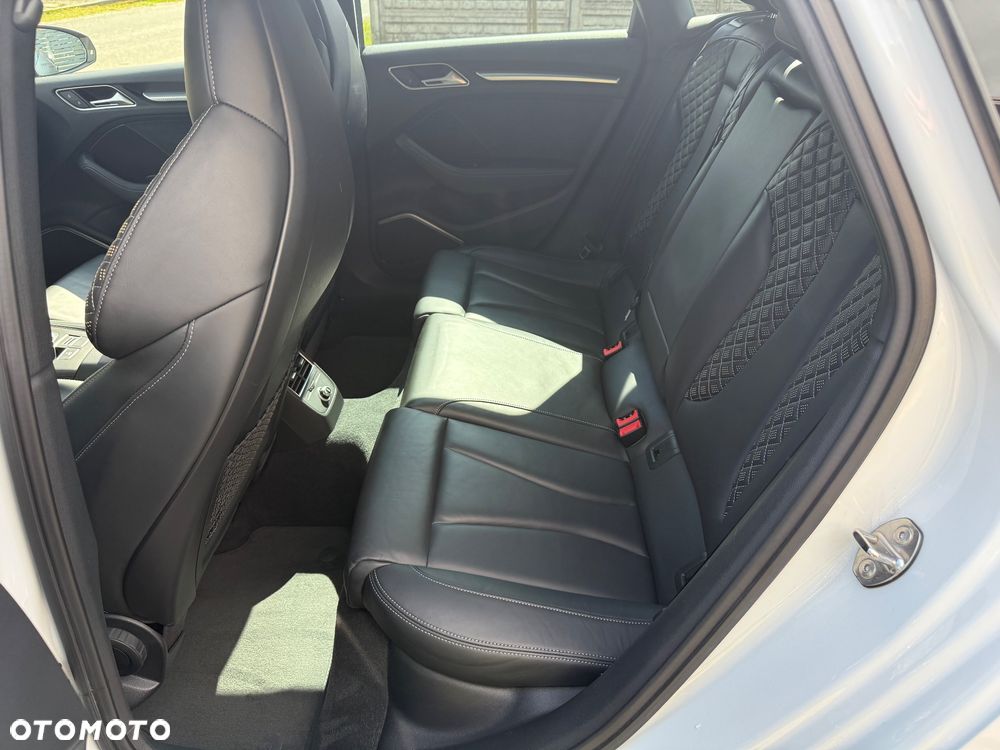 Audi RS3 Limousine S tronic - 10